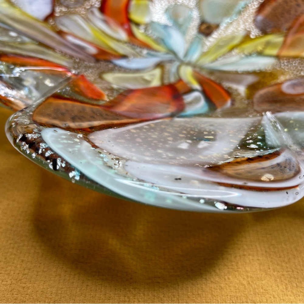 Vintage Venetian Murano art glass leaf shape bowl / dish - Picture 6 of 11